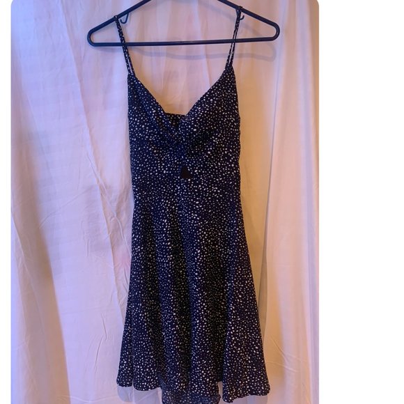 Summer dress - Picture 1 of 2